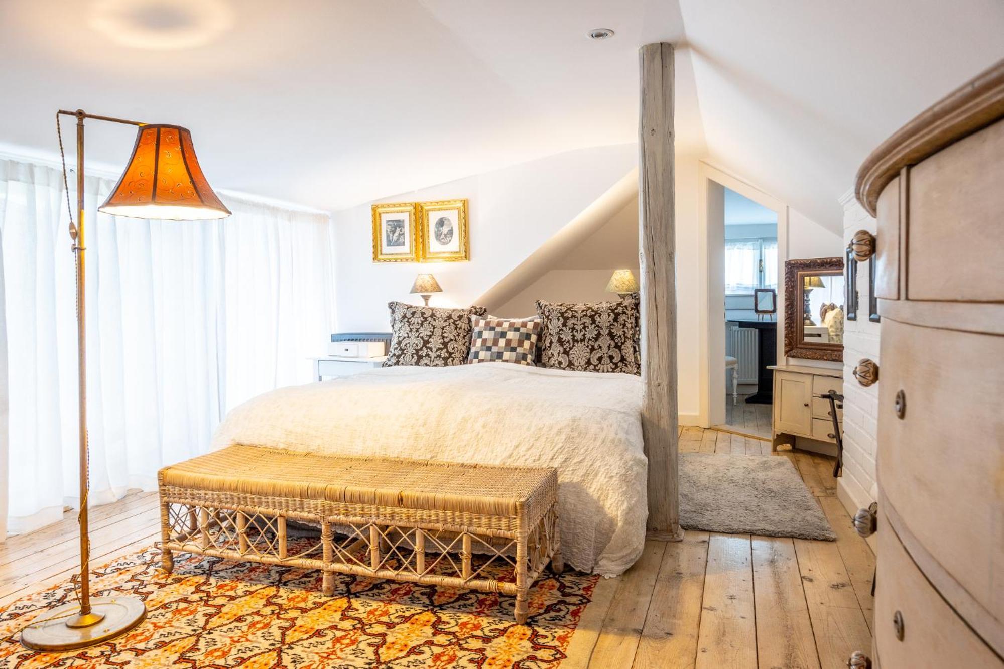 Family Hotel Okor ภายนอก รูปภาพ